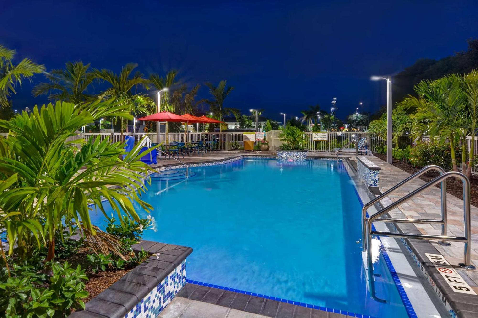 Home2 Suites By Hilton Naples I-75 Pine Ridge Road Bagian luar foto